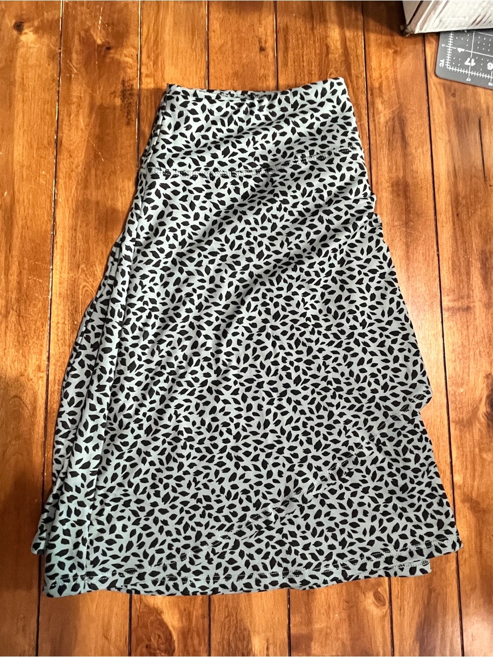 Eddie Bauer Layered Athletic Skirt Size Large
